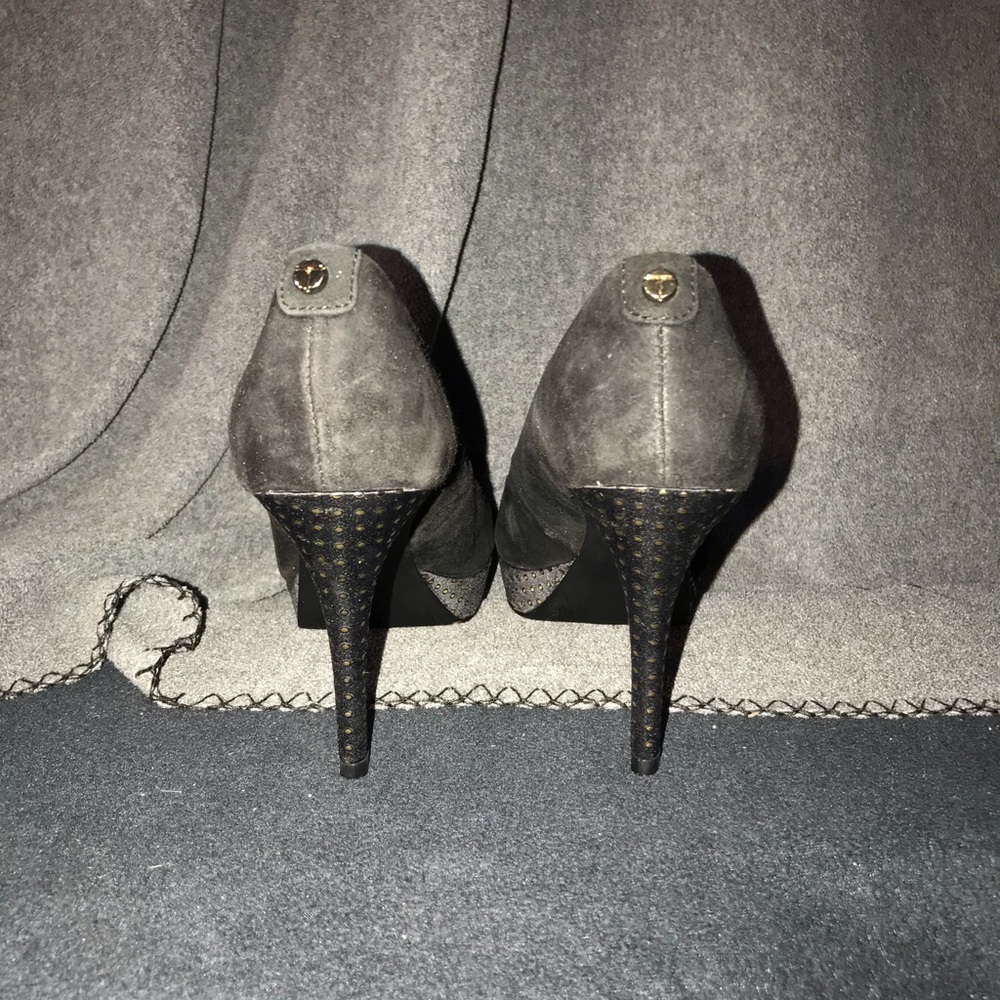 Shoes - Picture 3 of 3